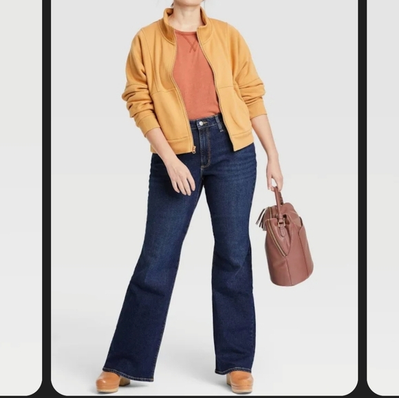 6L Universal Thread Jeans Women's  High-Rise Flare Blue Denim Pants 6L - Picture 2 of 15